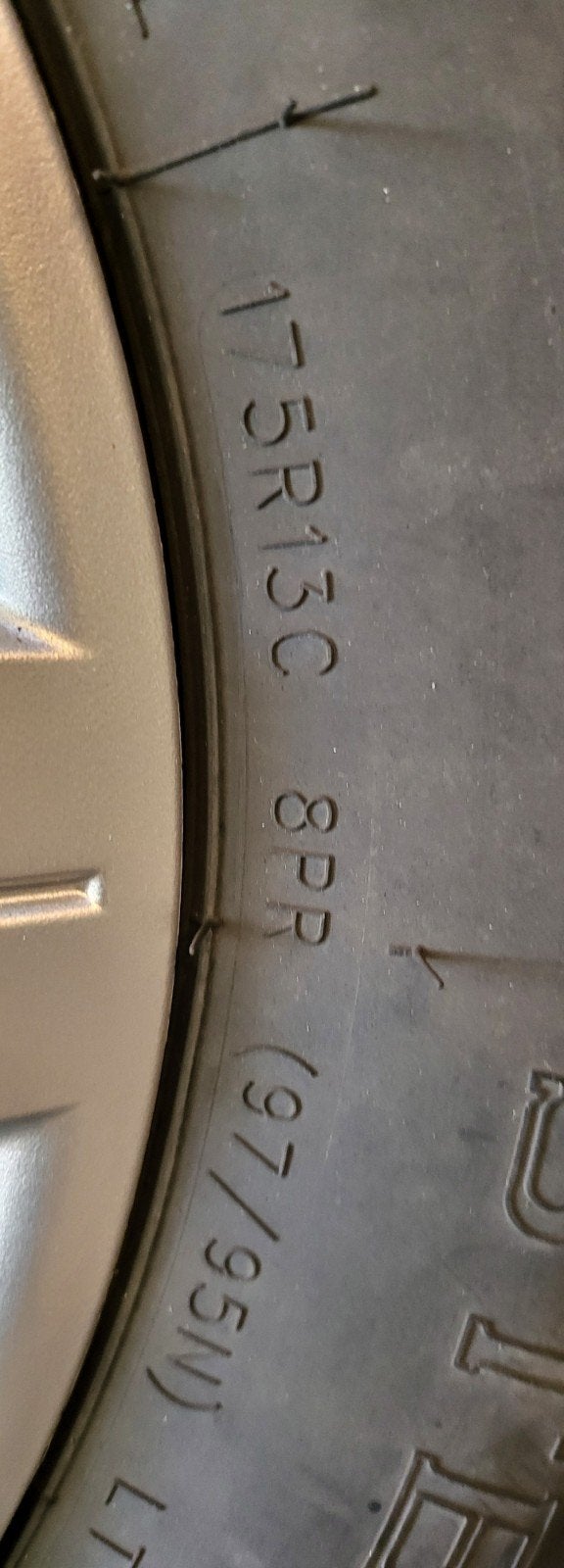 175R13C Band met Velg - Ideaal voor Bestelwagens, 13 inch, 175 mm, Banden en Velgen, Ophalen of Verzenden