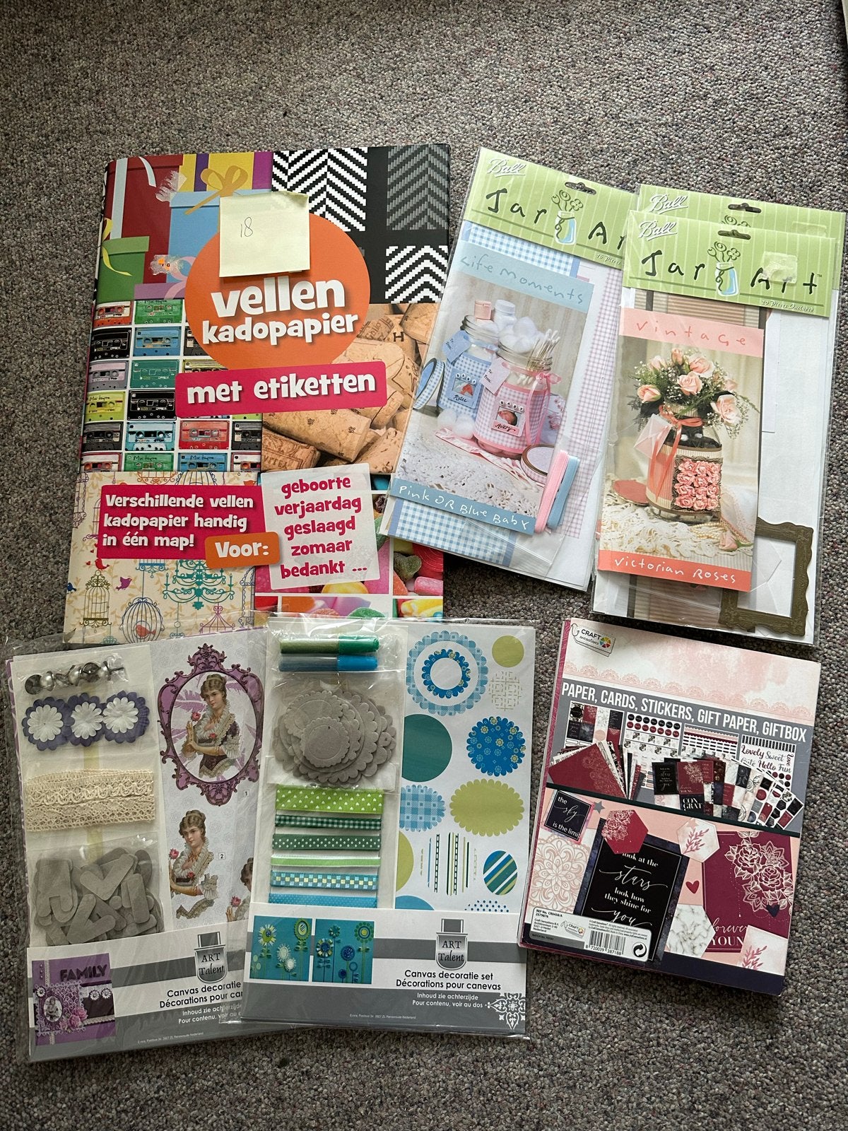 Hobby papier pakket: kadopapier, kaarten, inpakpapier, Hobby en Vrije tijd, Overige thema's, Meerkleurig, Ophalen of Verzenden