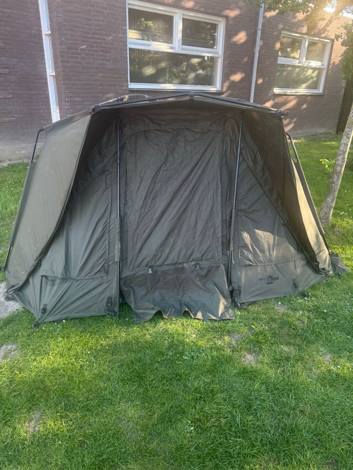 Nash Titan T1 Bivvy - Uitstekende staat, Ophalen, Zo goed als nieuw