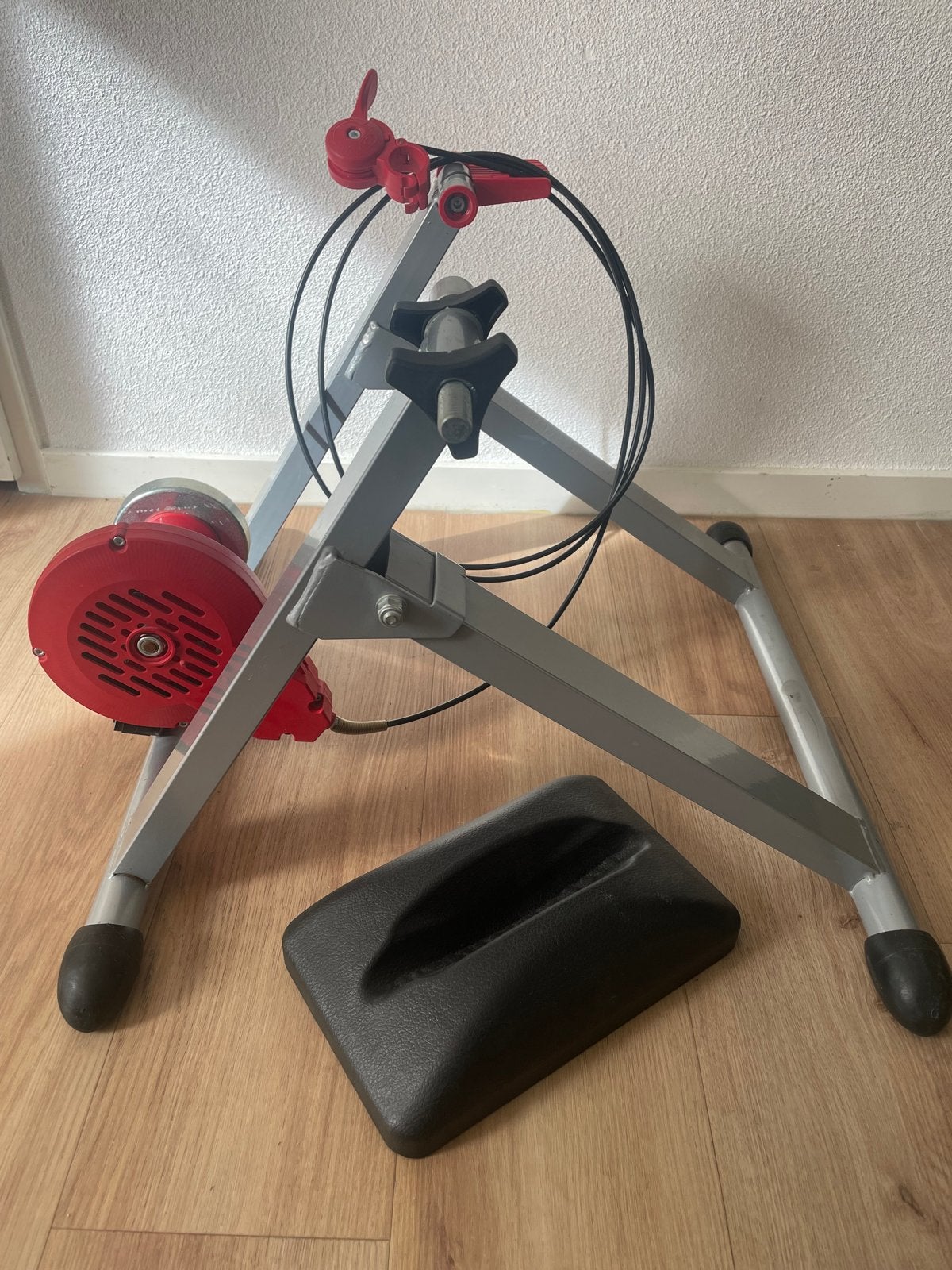 Fietstrainer voor binnen, Ophalen, Overige typen, Staal, Zo goed als nieuw
