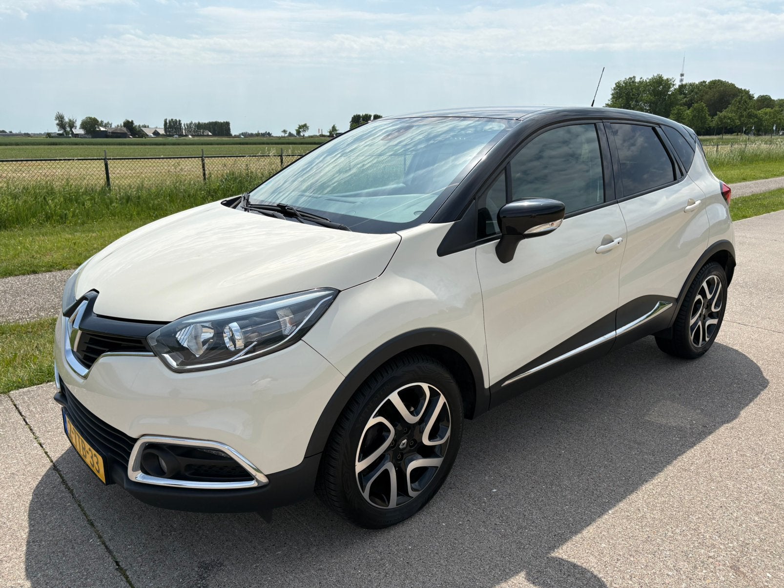 Renault Captur 1.2 TCE Automaat Camera Navigatie Keyless, 625 kg, 4 cilinders, Origineel Nederlands, 1200 kg