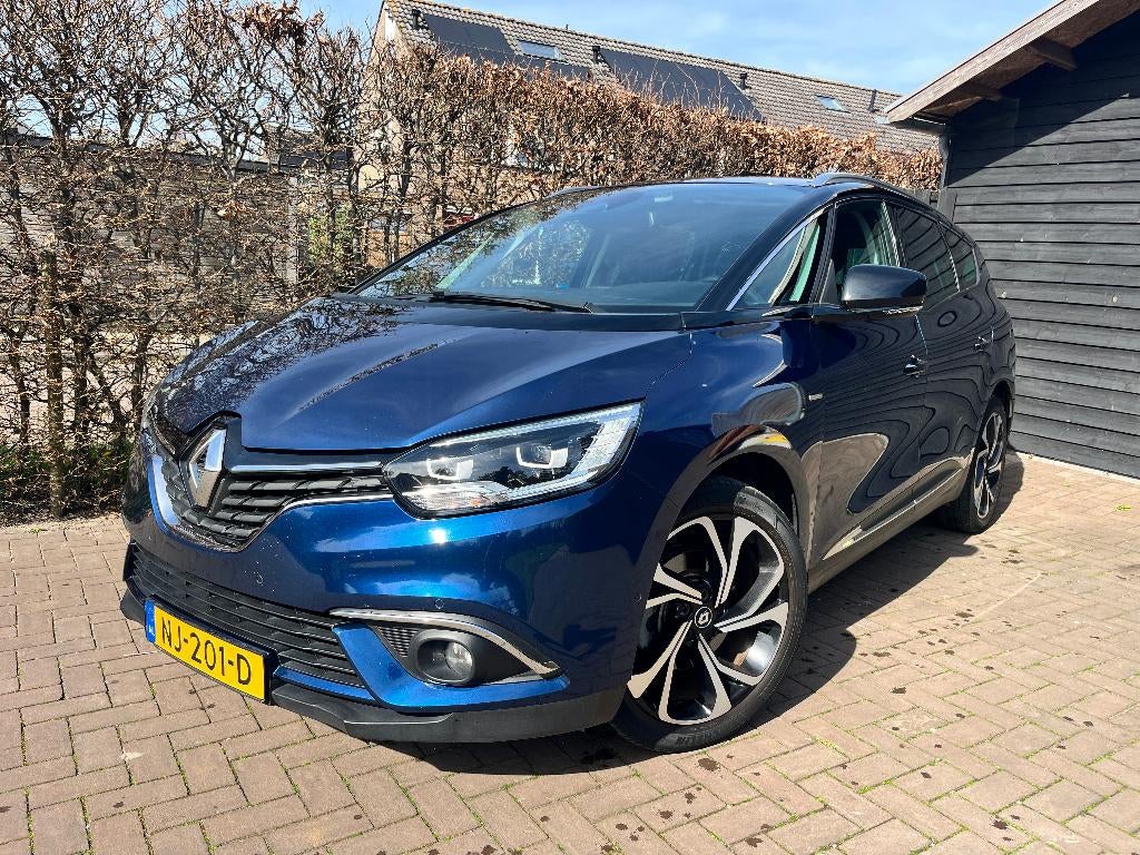 Renault Grand Scenic 1.2 TCE / 7P 2017 / BOSE / Nieuwstaat, Auto's, Voorwielaandrijving, Zwart, 4 cilinders, 1850 kg