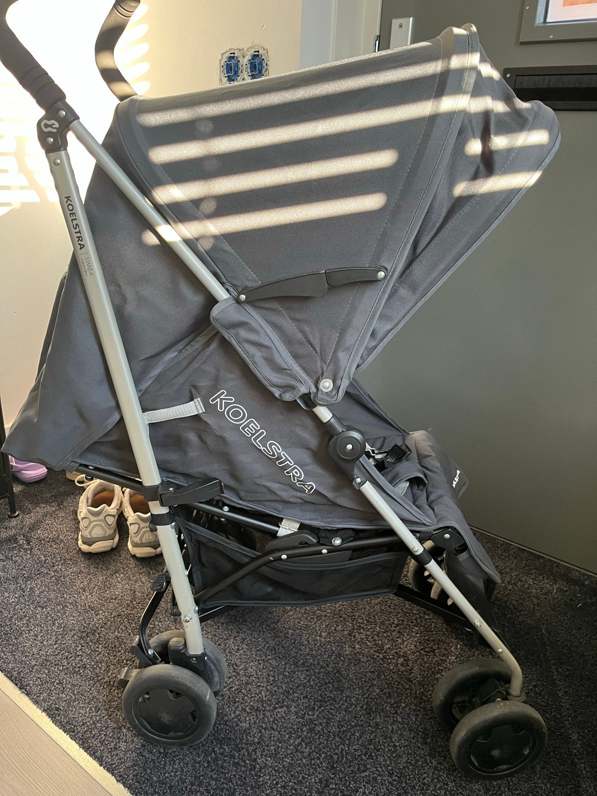 Koelstra Buggy - Zo goed als nieuw, ideaal voor reizen, Kinderen en Baby's, Buggy's, Ophalen, Zo goed als nieuw, Koelstra, Verstelbare rugleuning