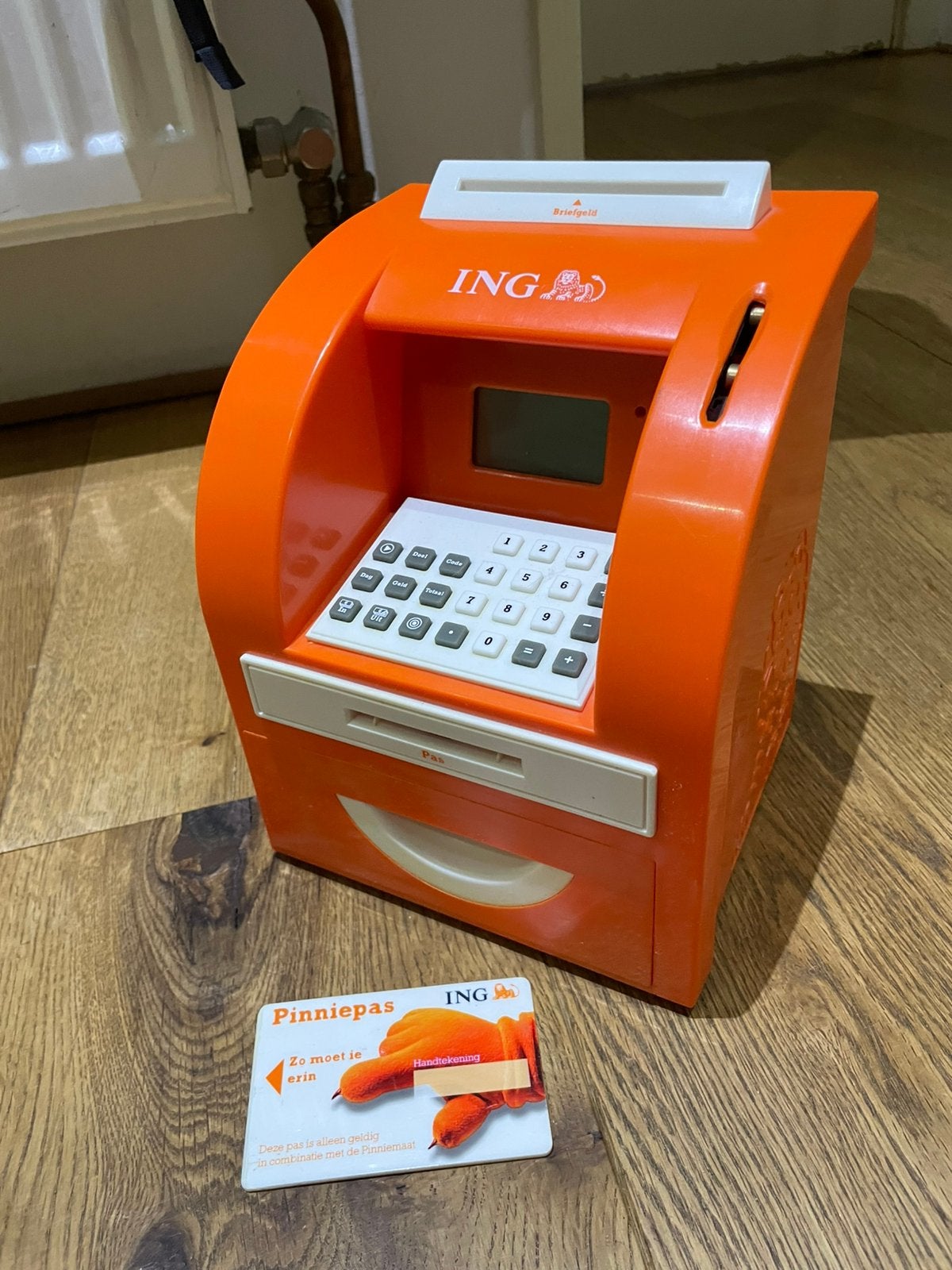 Pinniemaat, Verzamelen, Spaarpotten, Ophalen, Gebruikt, Overige thema's