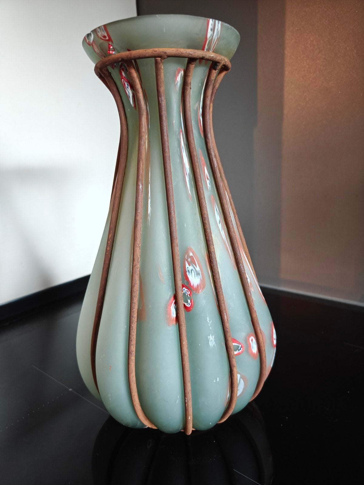 Vintage Murano glazen vaas met metalen frame, Ophalen of Verzenden