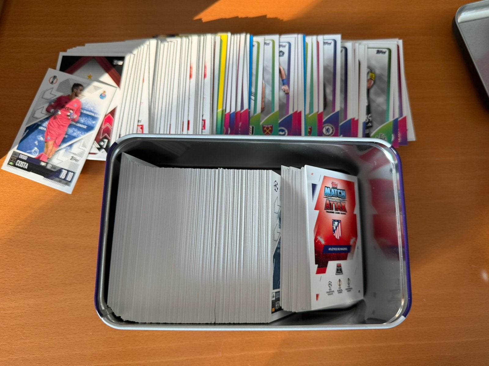 500+ Topps Voetbalkaarten | UEFA + Premier League, Verzamelen, Ophalen of Verzenden, Zo goed als nieuw, Buitenlandse clubs, Poster, Plaatje of Sticker
