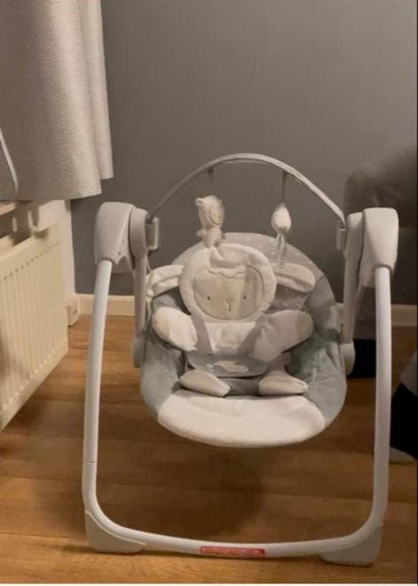 Muzikale babyschommel, Ophalen, Zo goed als nieuw, Overige typen, Met geluid