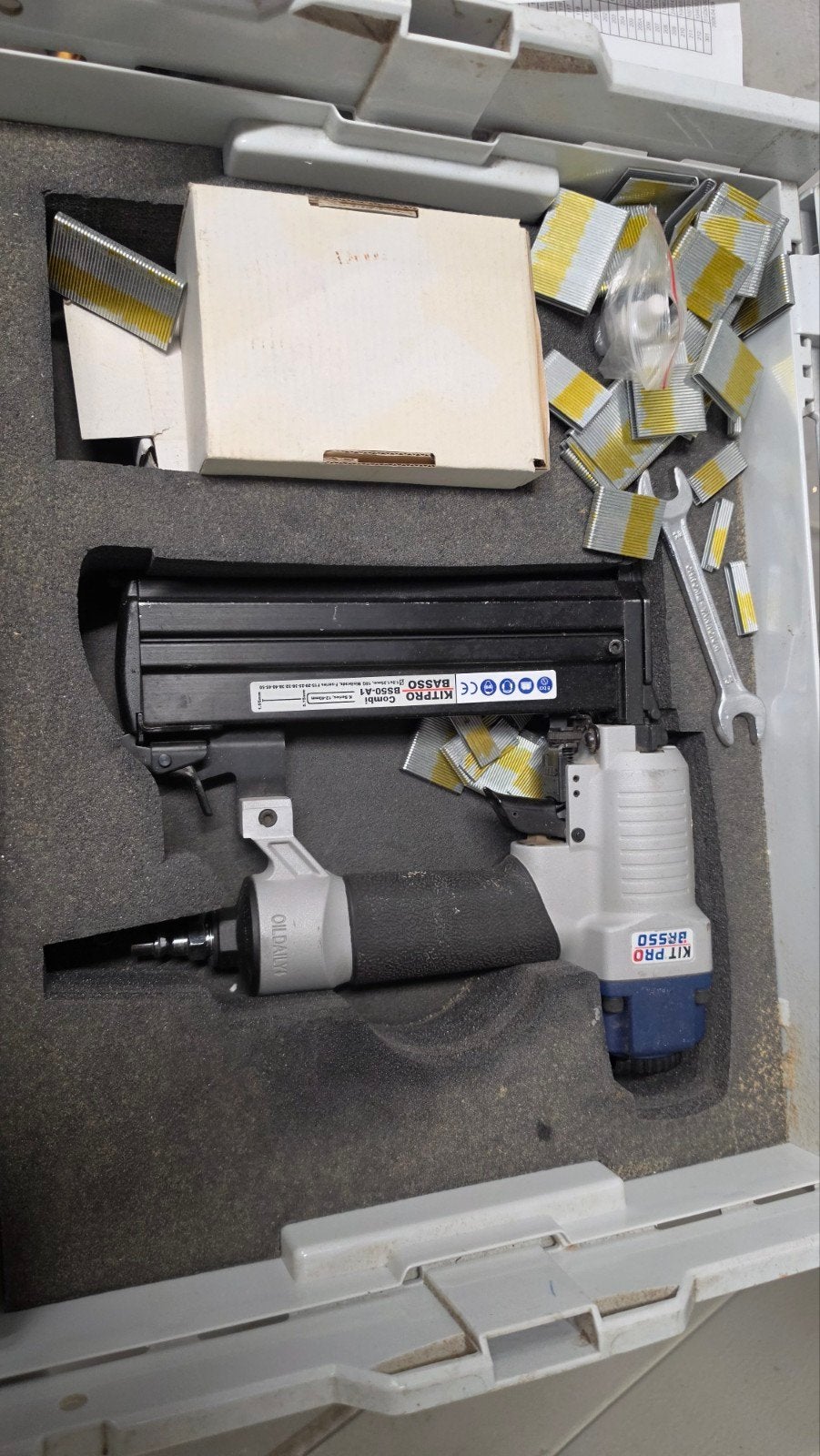 Kit Pro Basso BR550 tacker met koffer en nietjes, Ophalen of Verzenden, Gebruikt