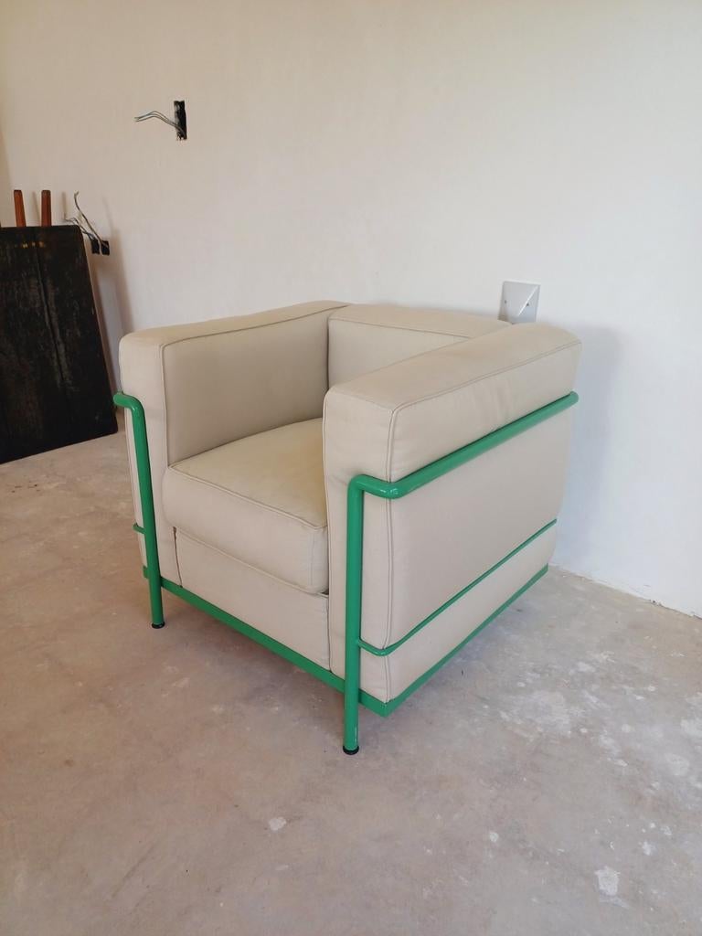 Le Corbusier LC2 design fauteuil Cassina, Ophalen of Verzenden, 75 tot 100 cm, 50 tot 75 cm