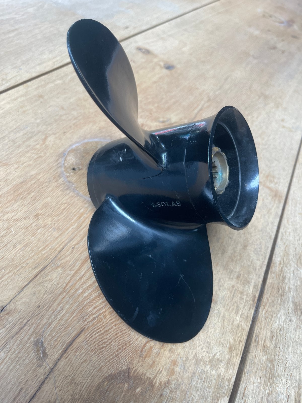 Slechts gebruikte Solas buitenboordmotor schroef, Ophalen, Zo goed als nieuw, Motor en Techniek, Motorboot