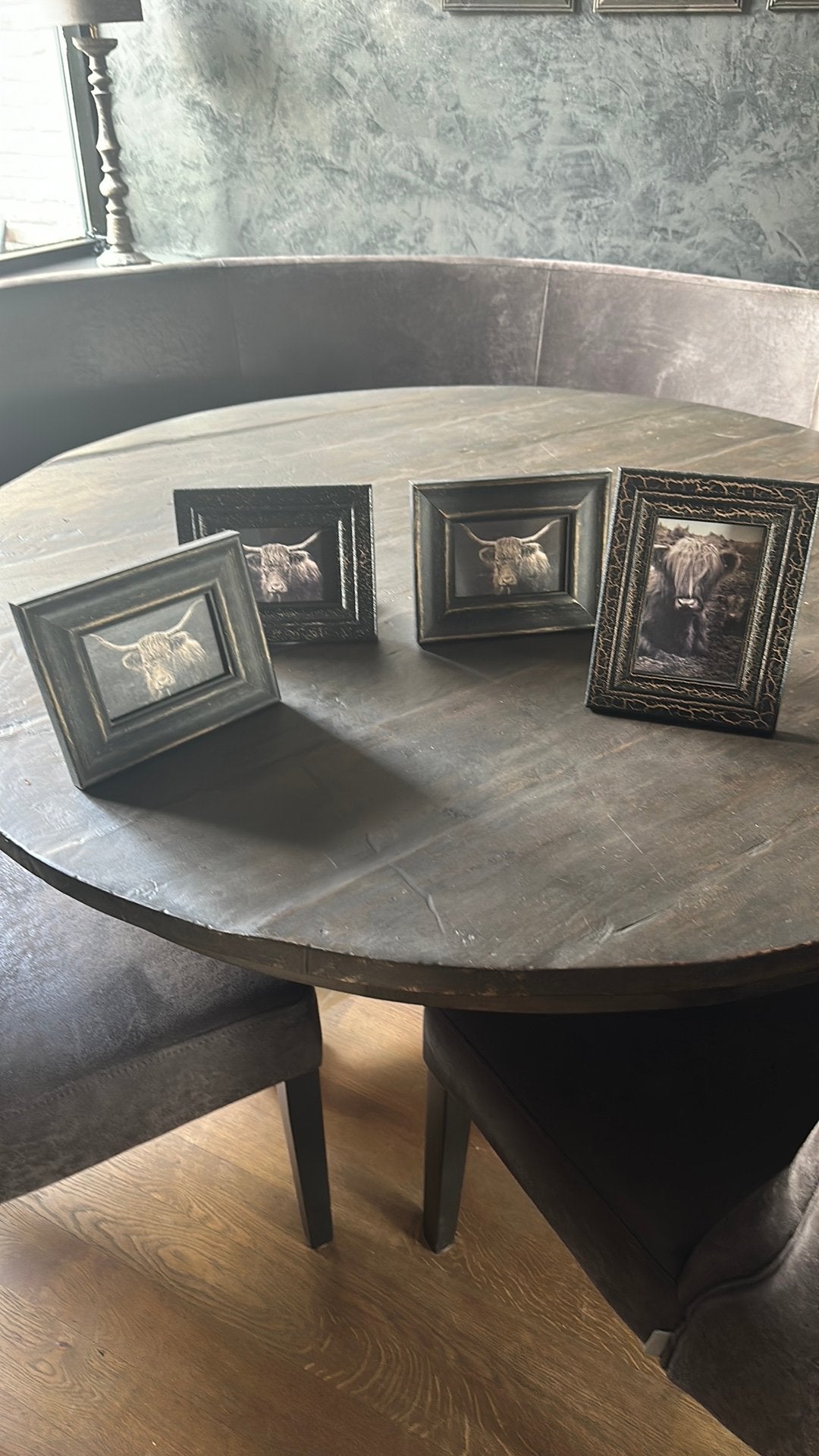 hooglander schilderijtjes/ fotolijstjes in landelijk stijl, Ophalen, Zo goed als nieuw