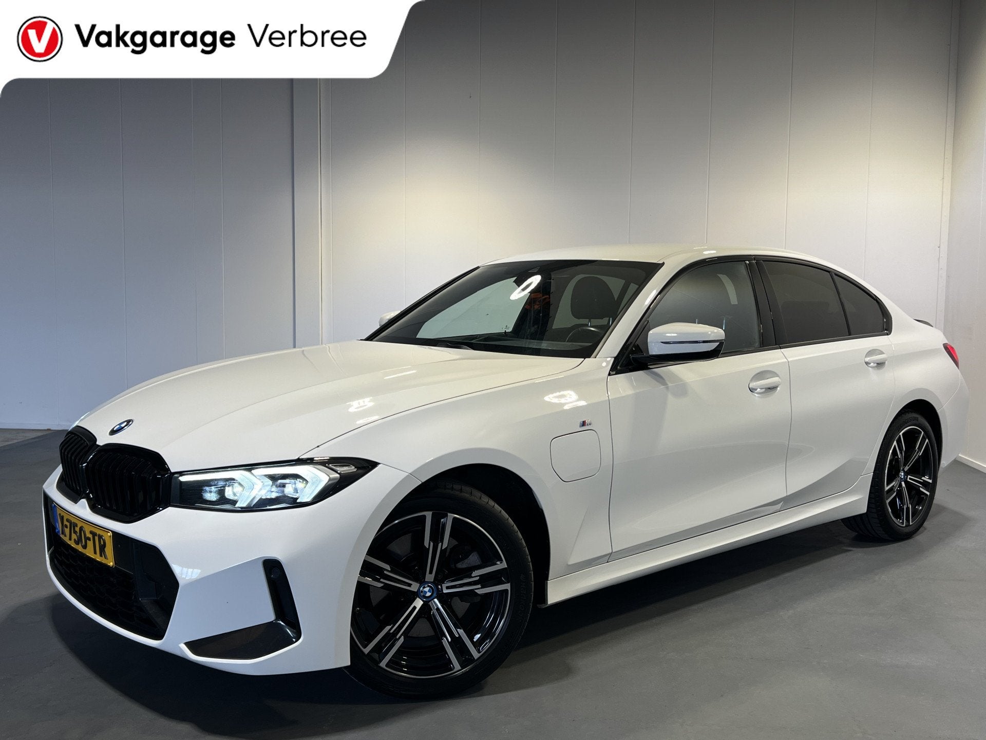 BMW 3-serie 320e | Navigatie/Android/Apple Carplay | M-Pakke, Auto's, 1998 cc, Achterwielaandrijving, Gebruikt, 4 cilinders