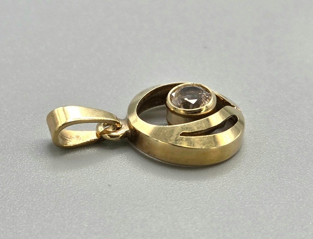 Vintage gouden hanger met zacht rosé morganiet. 2026/570, ., Ophalen of Verzenden, Zo goed als nieuw, .