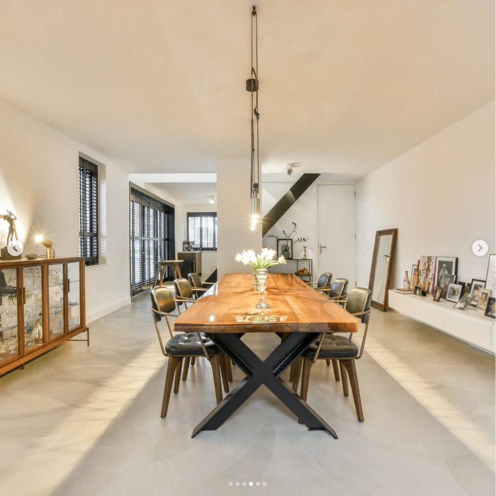 Te koop Eettafel van het Amsterdamse merk VANOUDS, Ophalen, Gebruikt, Eikenhout, 200 cm of meer