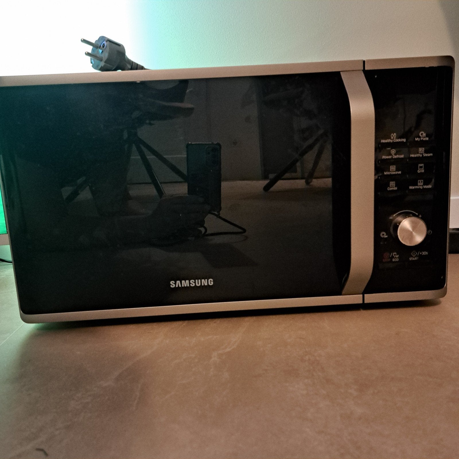 Samsung Combimagnetron MG28J5255US - Zo goed als nieuw, Ophalen, Combimagnetron, Hete lucht, Zo goed als nieuw