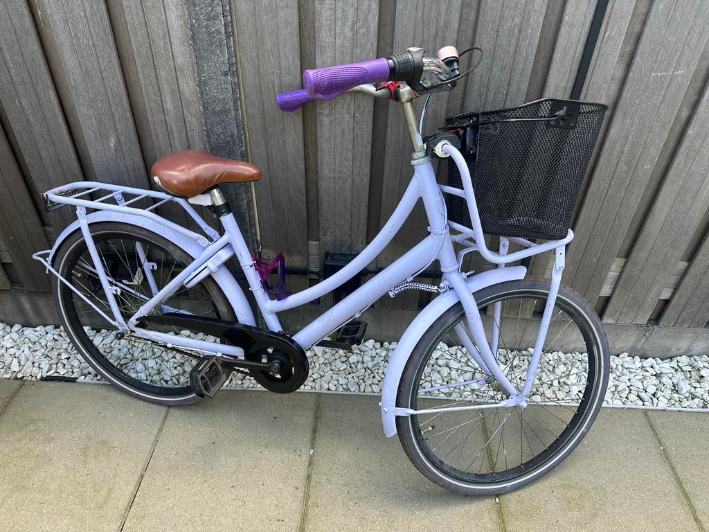 Kinderfiets paars geverfd met mand, Fietsen en Brommers, Fietsen | Meisjes, Ophalen, Gebruikt, Terugtraprem, 20 inch