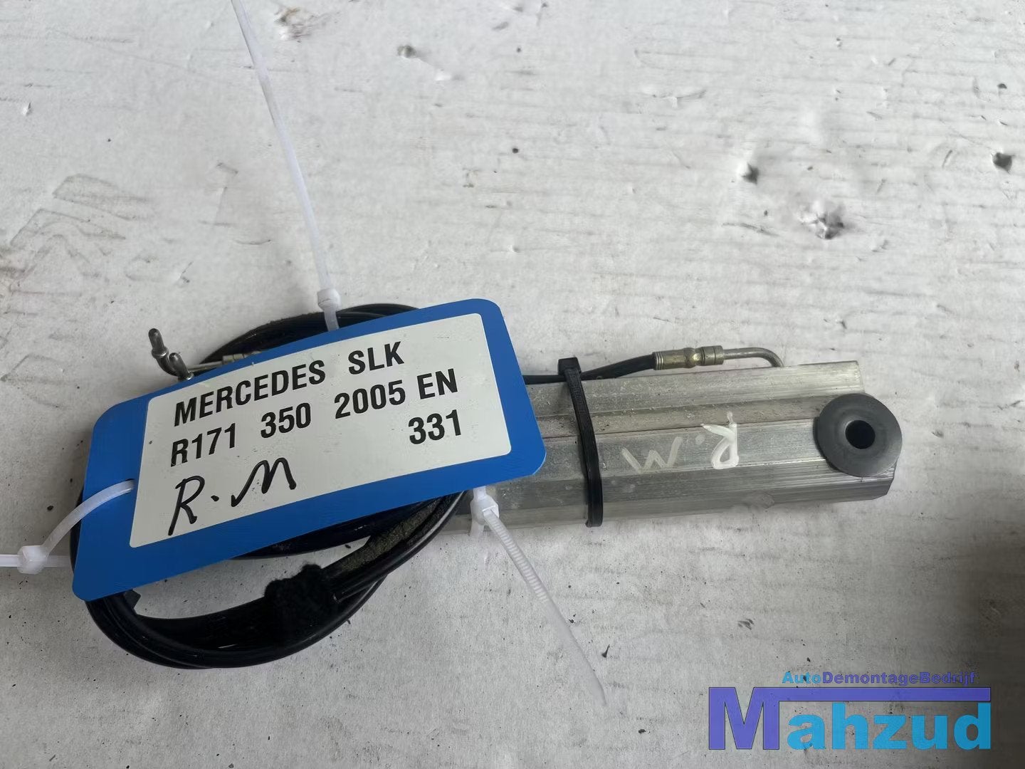 MERCEDES SLK R171 rechts binnen dak cilinder 2005-2011, Auto-onderdelen, Gebruikt, Mercedes-Benz AG, Mercedes-Benz, Ophalen of Verzenden