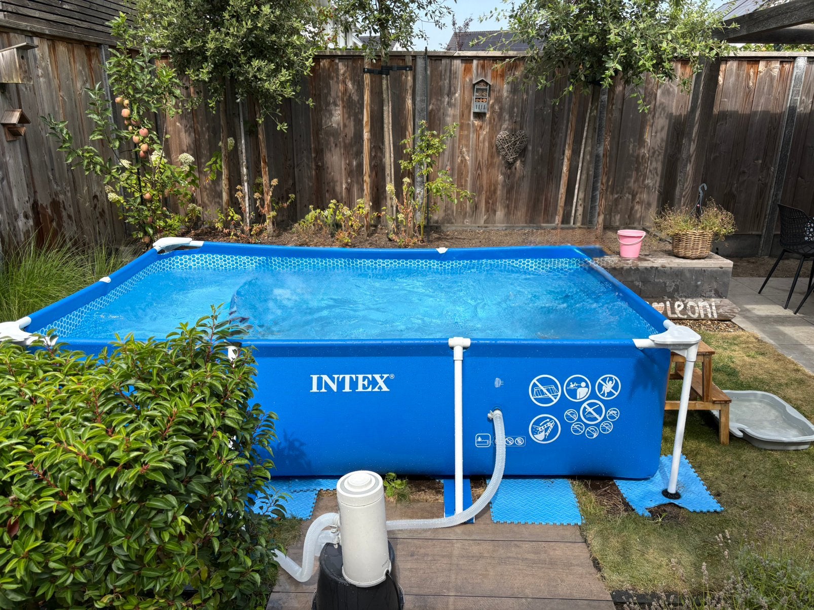 Intex Frame Pool 3,00 x 2,00 x 0,75 m + C600 filterpomp, Ophalen, Zo goed als nieuw, Opzetzwembad, Rechthoekig