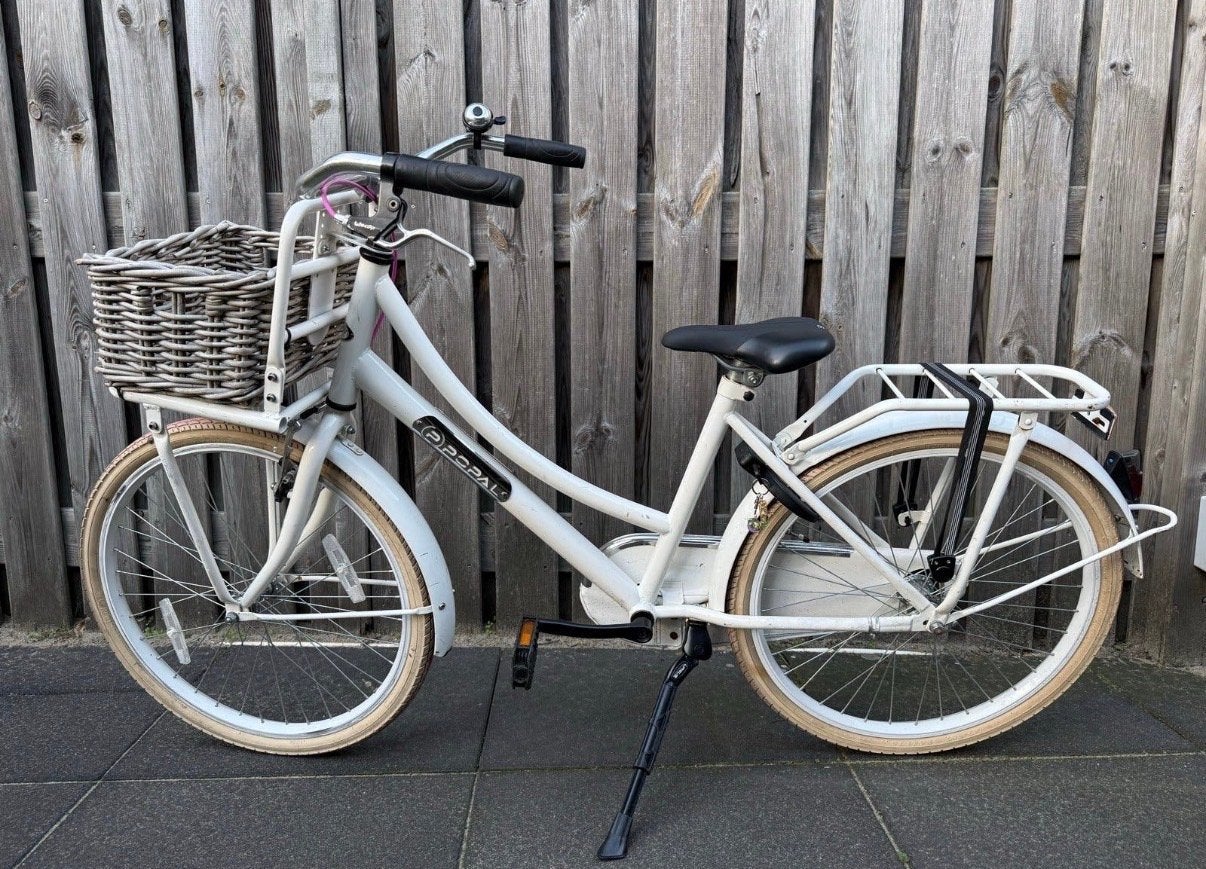 Popal Meisjesfiets 24 inch - Wit met mandje, Ophalen, Terugtraprem, Handrem, Gebruikt