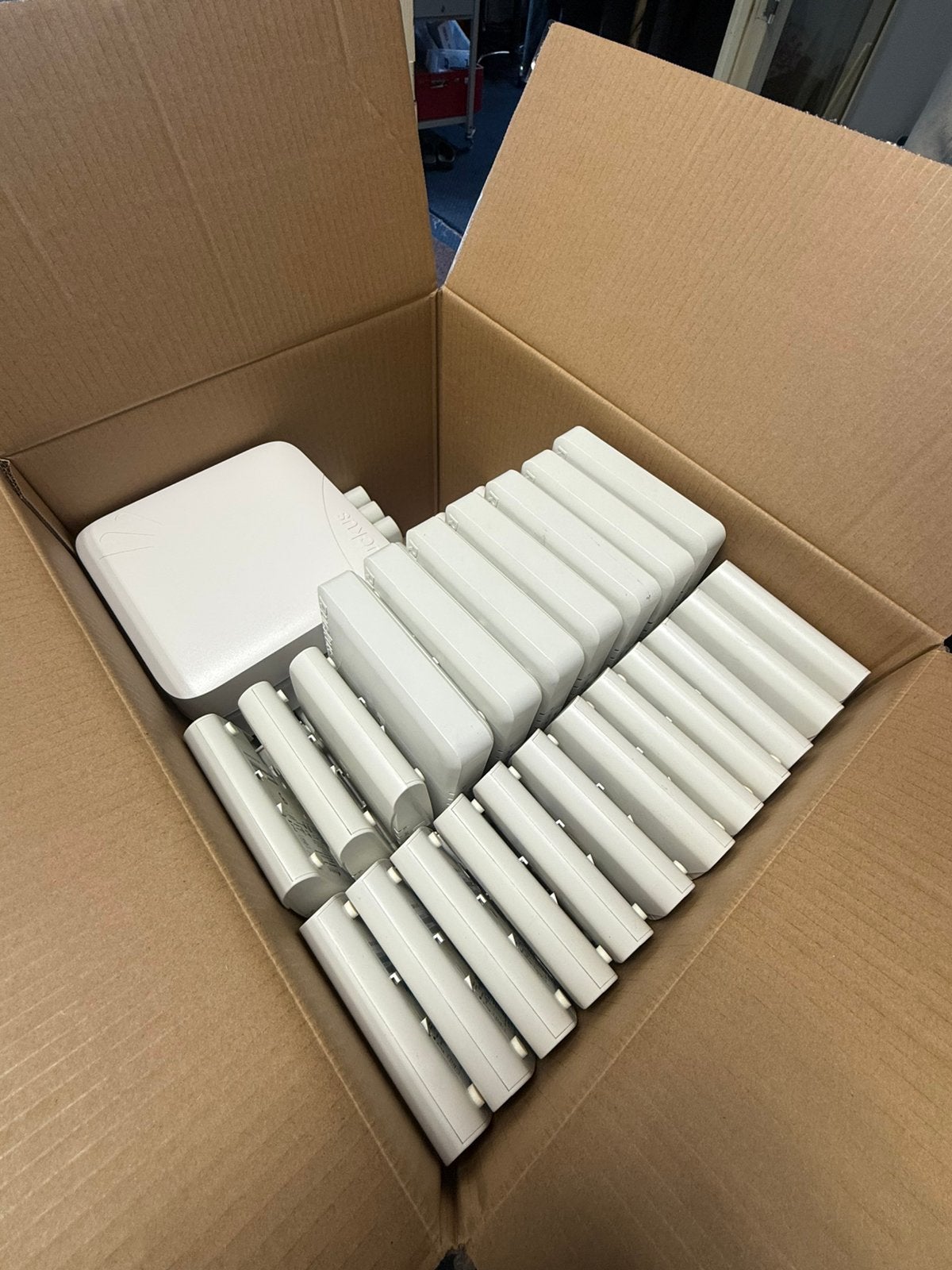 Partij Ruckus access points – 66 stuks in één koop (WiFi 5), Computers en Software, Accesspoints, Ophalen, Zo goed als nieuw