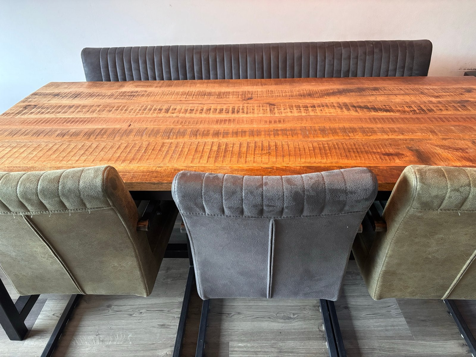 Eettafel met 3 stoelen - robuust mangohout, Ophalen, 50 tot 100 cm, Zo goed als nieuw, 150 tot 200 cm