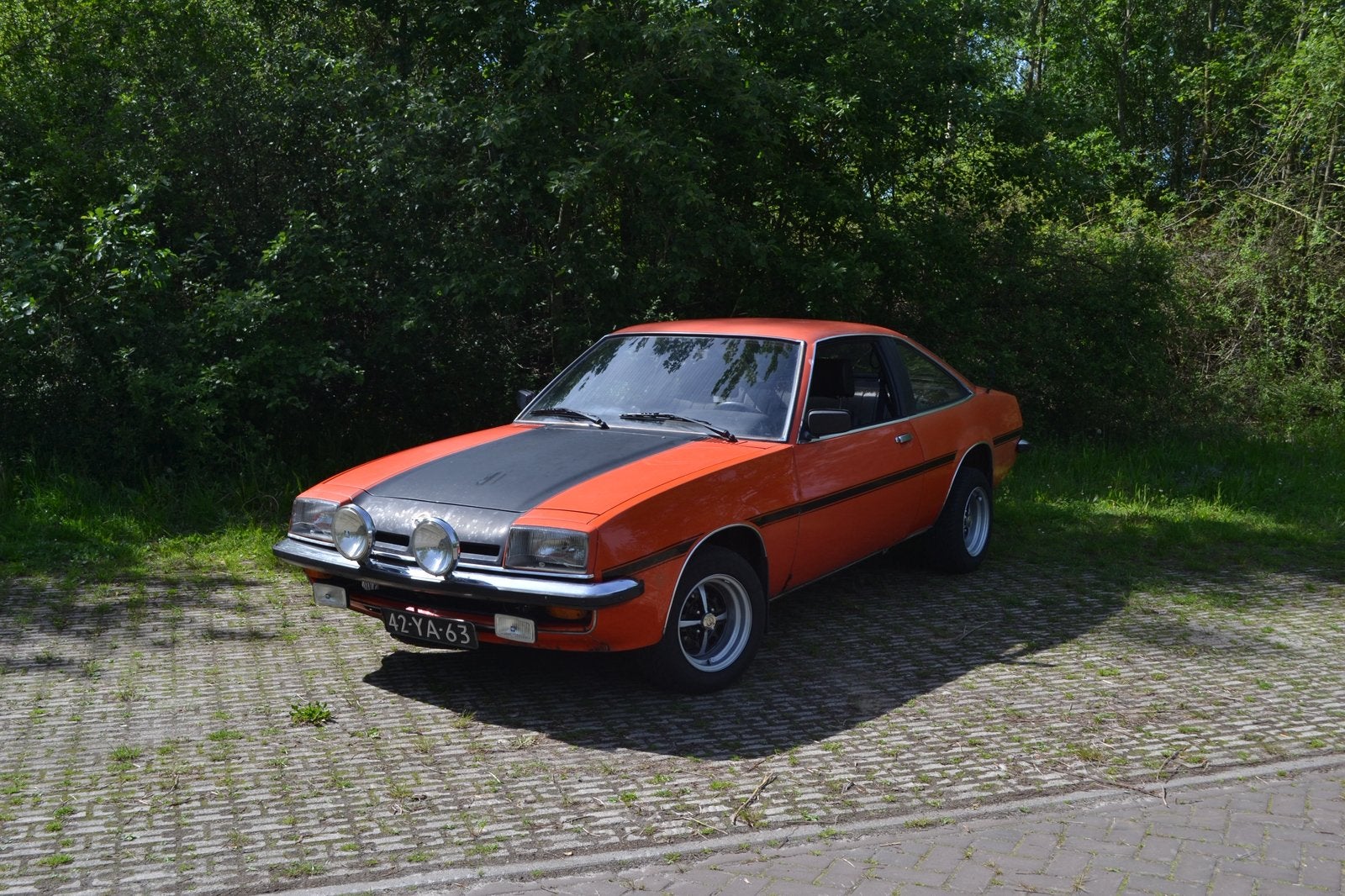 Opel Manta 1600 SR, Handgeschakeld, 93 pk, Particulier, Geïmporteerd