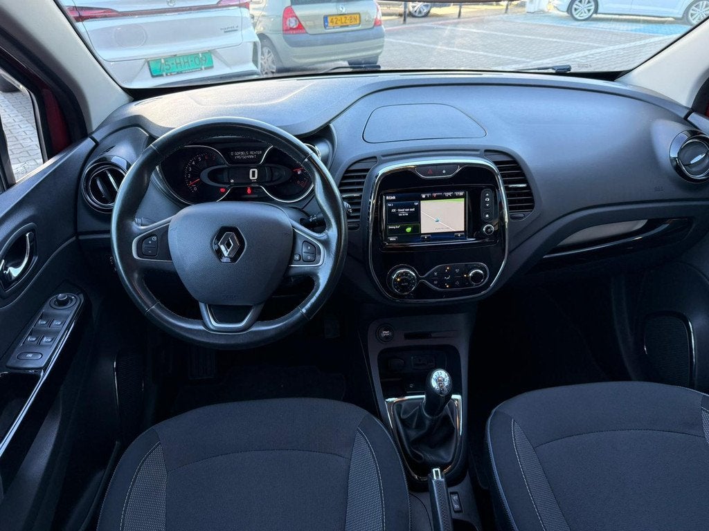 Renault Captur 0.9 TCe Dynamique *Trekhaak & Navigatie*, Voorwielaandrijving, 898 cc, Stof, Gebruikt