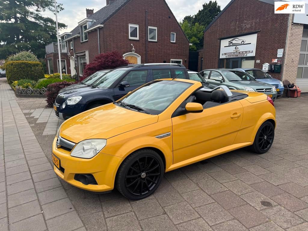 Opel Tigra TwinTop 1.4-16V Enjoy | Automaat, Auto's, Opel, Elektrische ramen, Gebruikt, Cabriolet, 49 €/maand