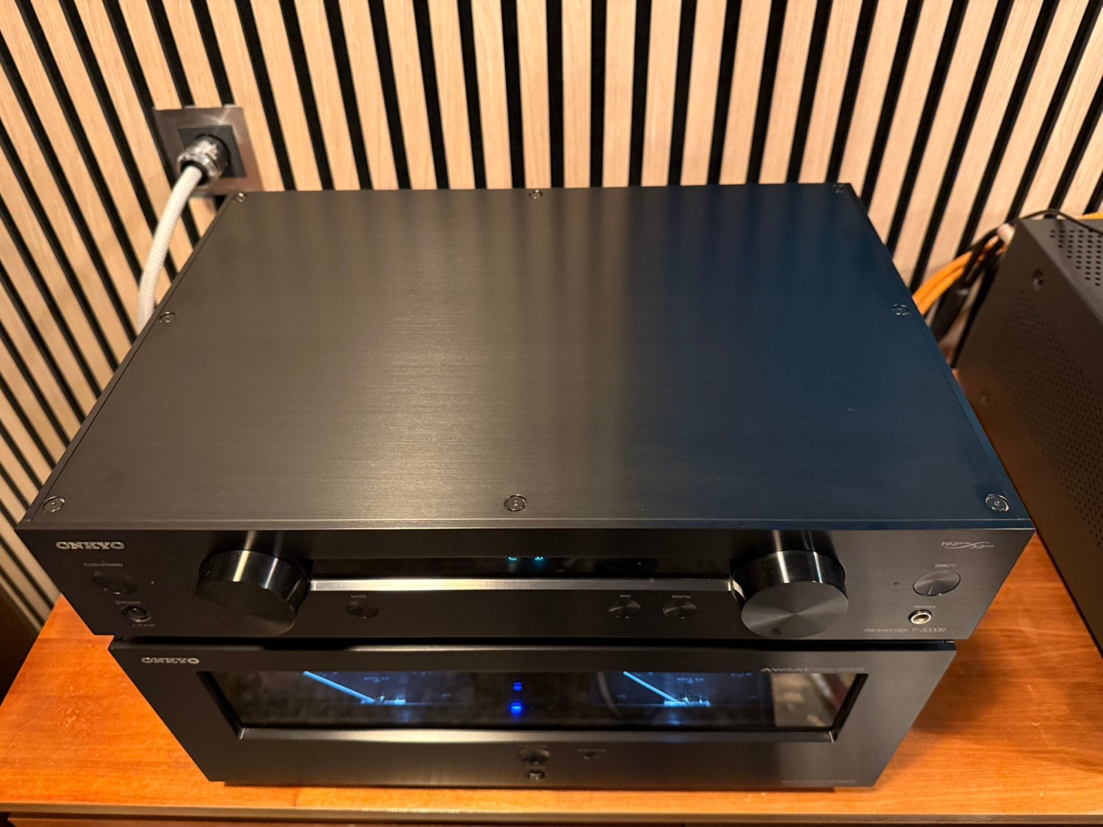 Foto 6 van Onkyo M-5000R en P-3000R, NIEUWSTAAT, waanzinnige set.