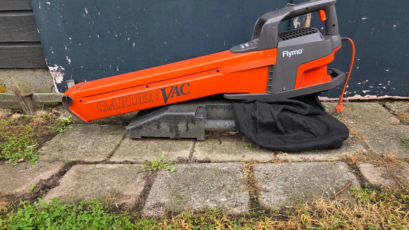 Flymo bladblazer/zuiger EV650 met opvangzak, Tuin en Terras, Gebruikt, Met opvangzak, Handgedragen, Ophalen of Verzenden