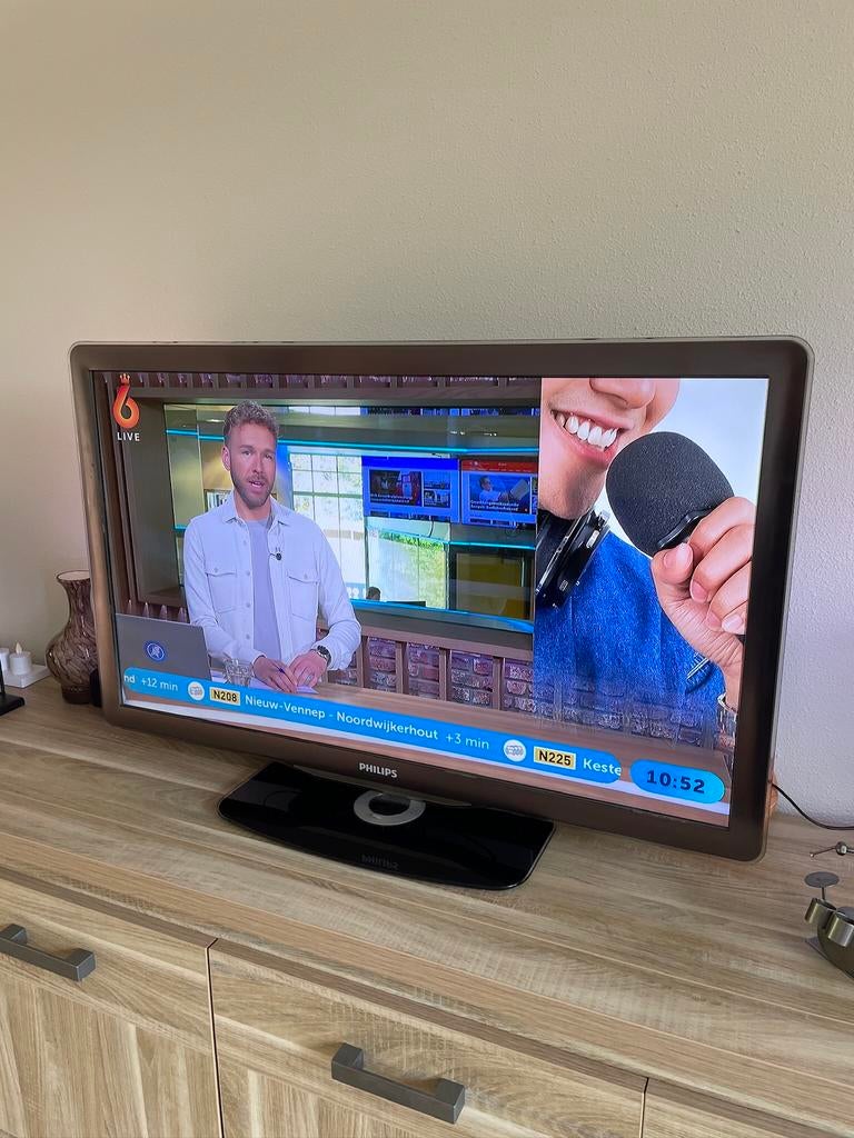 Philips led Ambilight tv 100hz, Ophalen, Philips, Zo goed als nieuw, 100 Hz