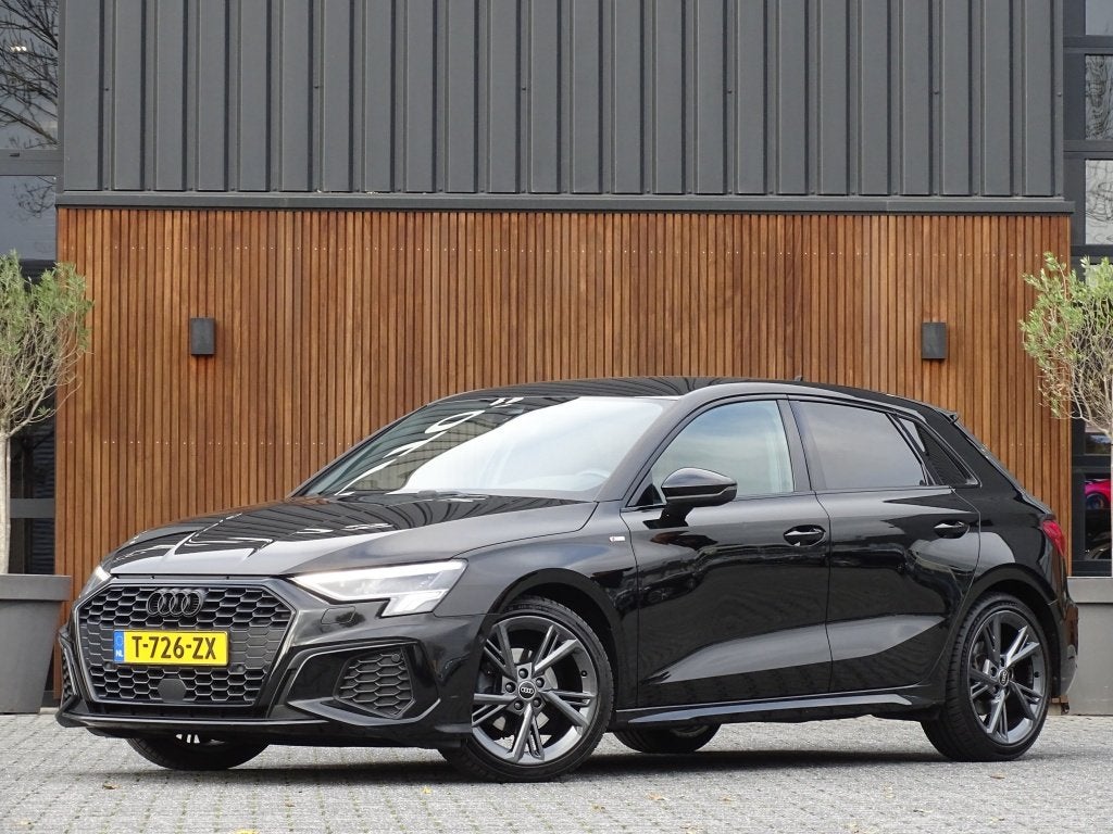 Audi A3 35 TDI 150PK automaat / MMI / S-line / ACC / LED, Automaat, Gebruikt, Euro 6, 4 cilinders