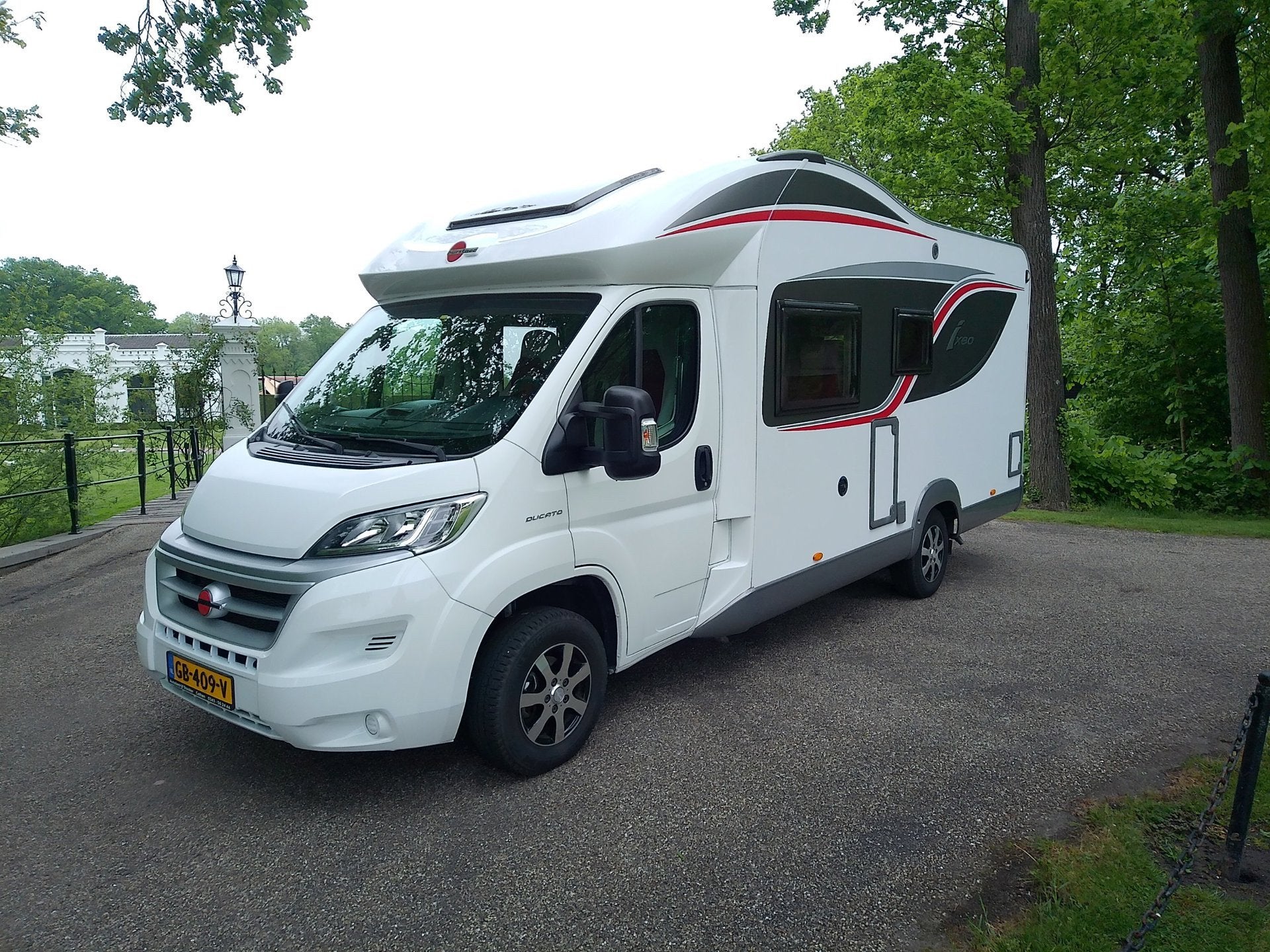 Caravans And Camping Buerstner