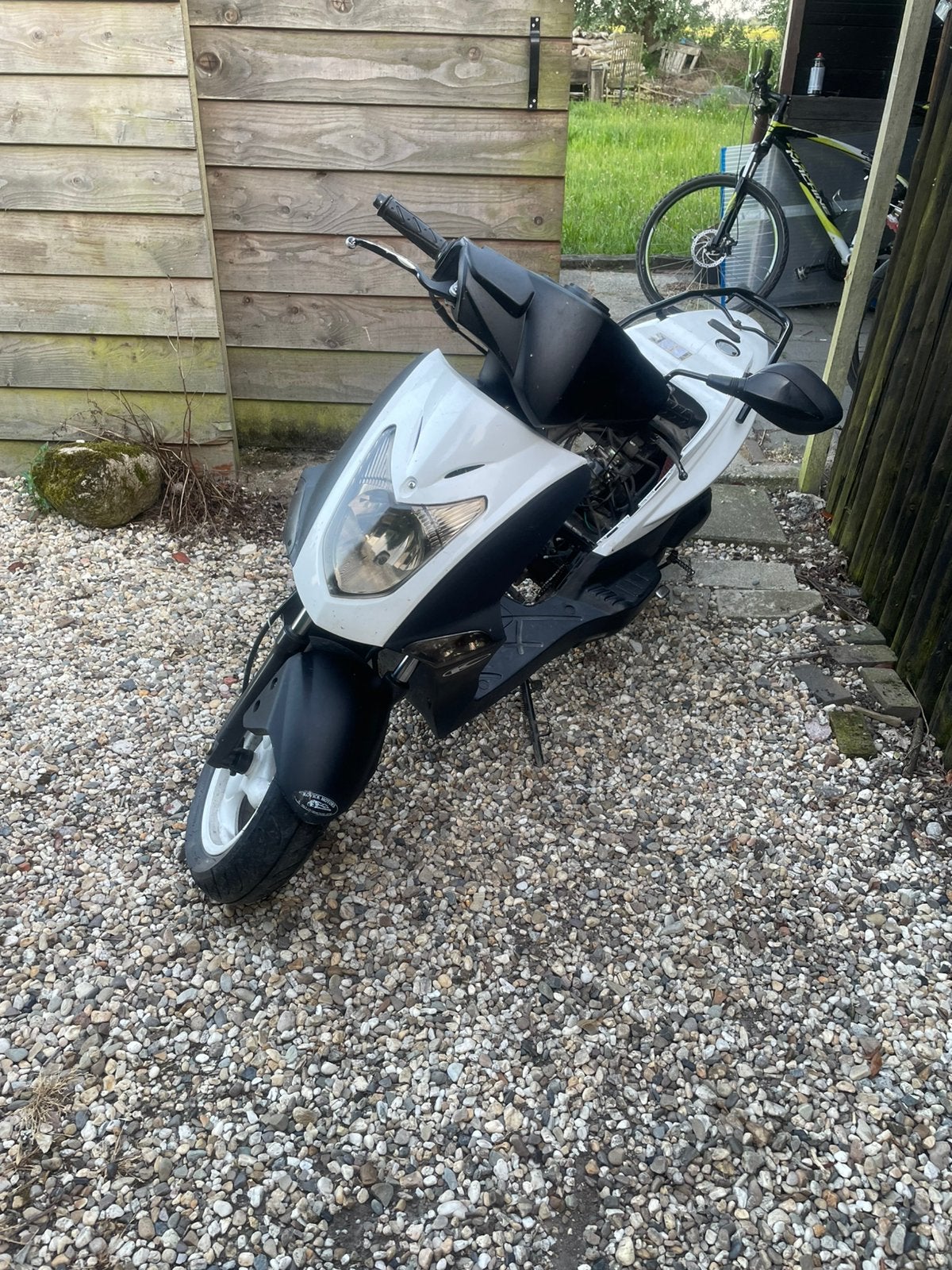 Kymco agility 50 opknapper, Fietsen en Brommers, Ophalen, Gebruikt, Maximaal 45 km/u, 50 cc