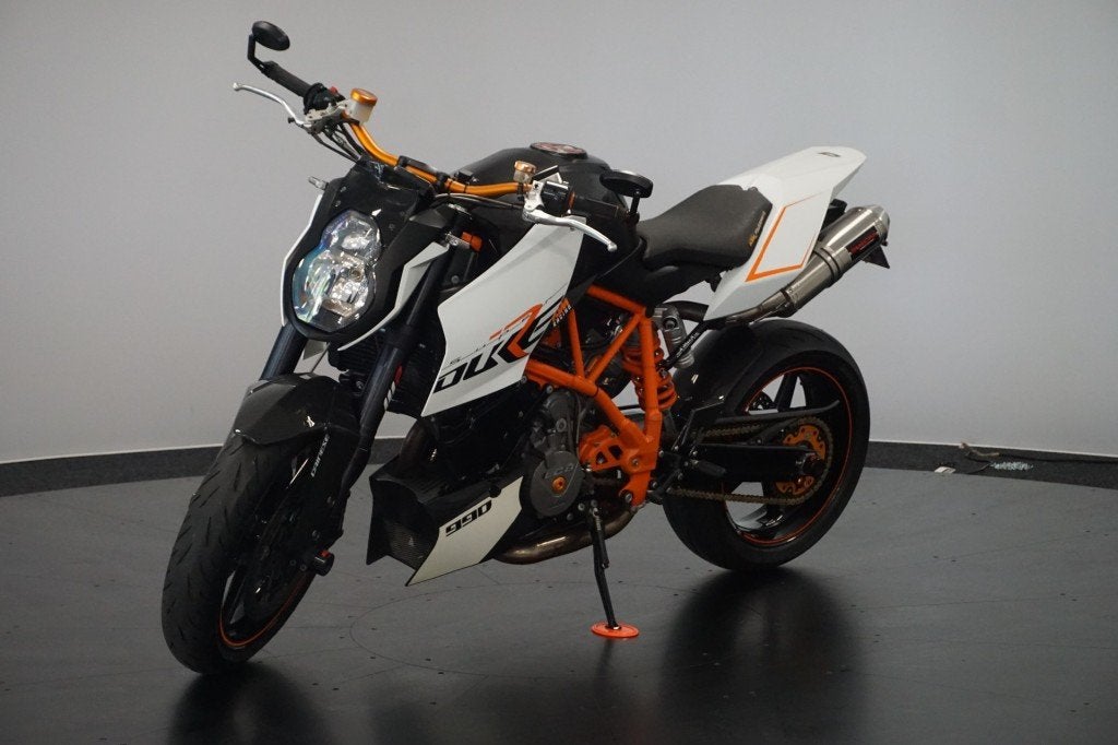 Ktm 990 Superduke R, Stallhofnerstraße 3, 5230 Mattighofen, Austria, Bedrijf, KTM AG, 999 cc