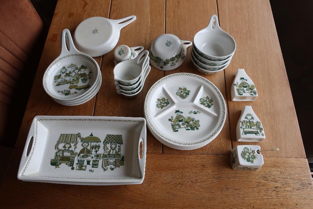Market servies Figgio Norway 5 persoons, Antiek en Kunst, Antiek | Servies compleet, Ophalen of Verzenden