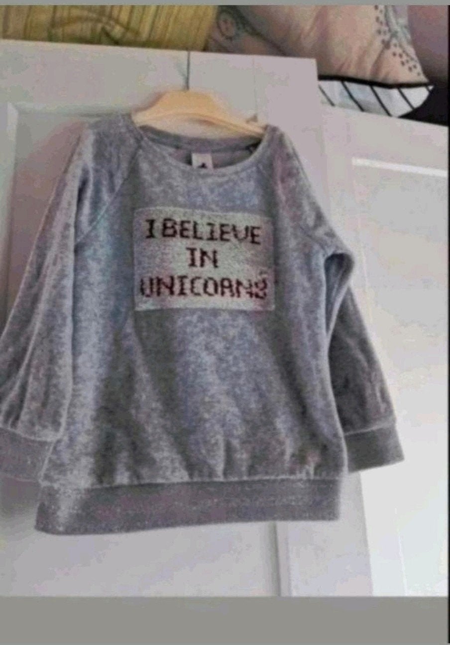 Grijs trui maat 122, Ophalen of Verzenden, Zo goed als nieuw, Meisje, Trui of Vest