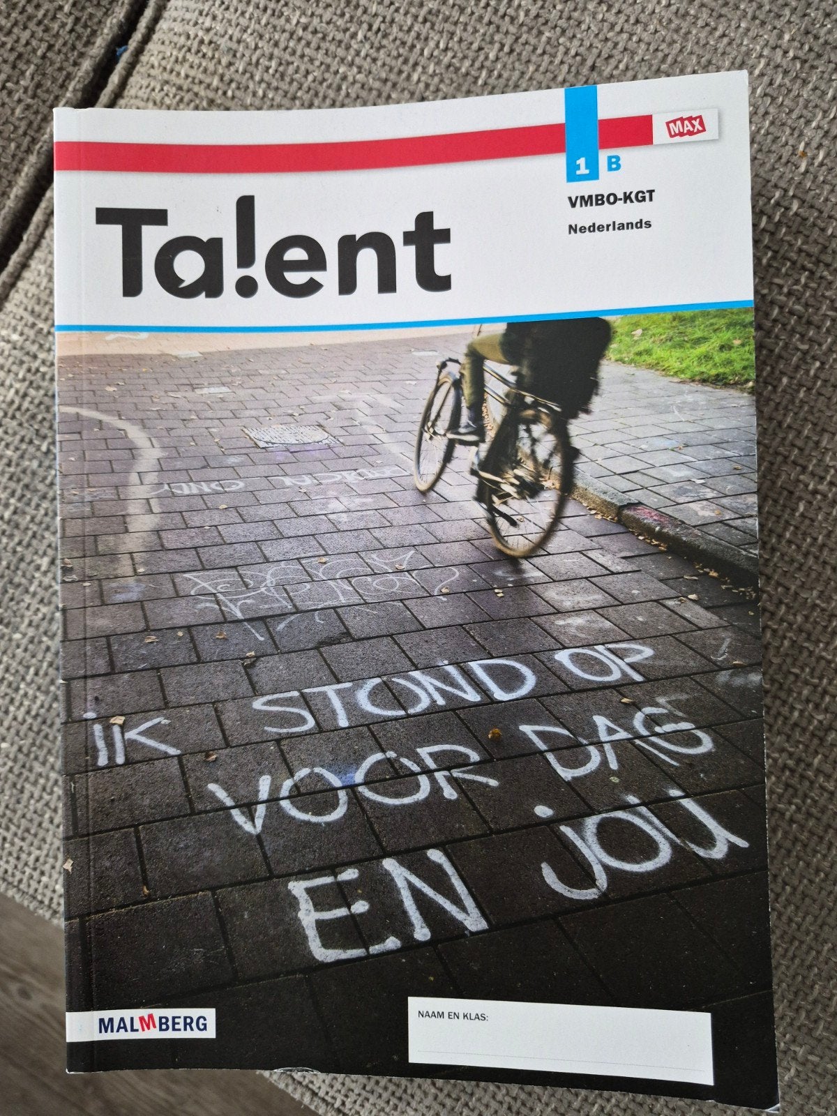 VMBO KGT Boekenpakket: Nederlands, Biologie, Geschiedenis, Ophalen