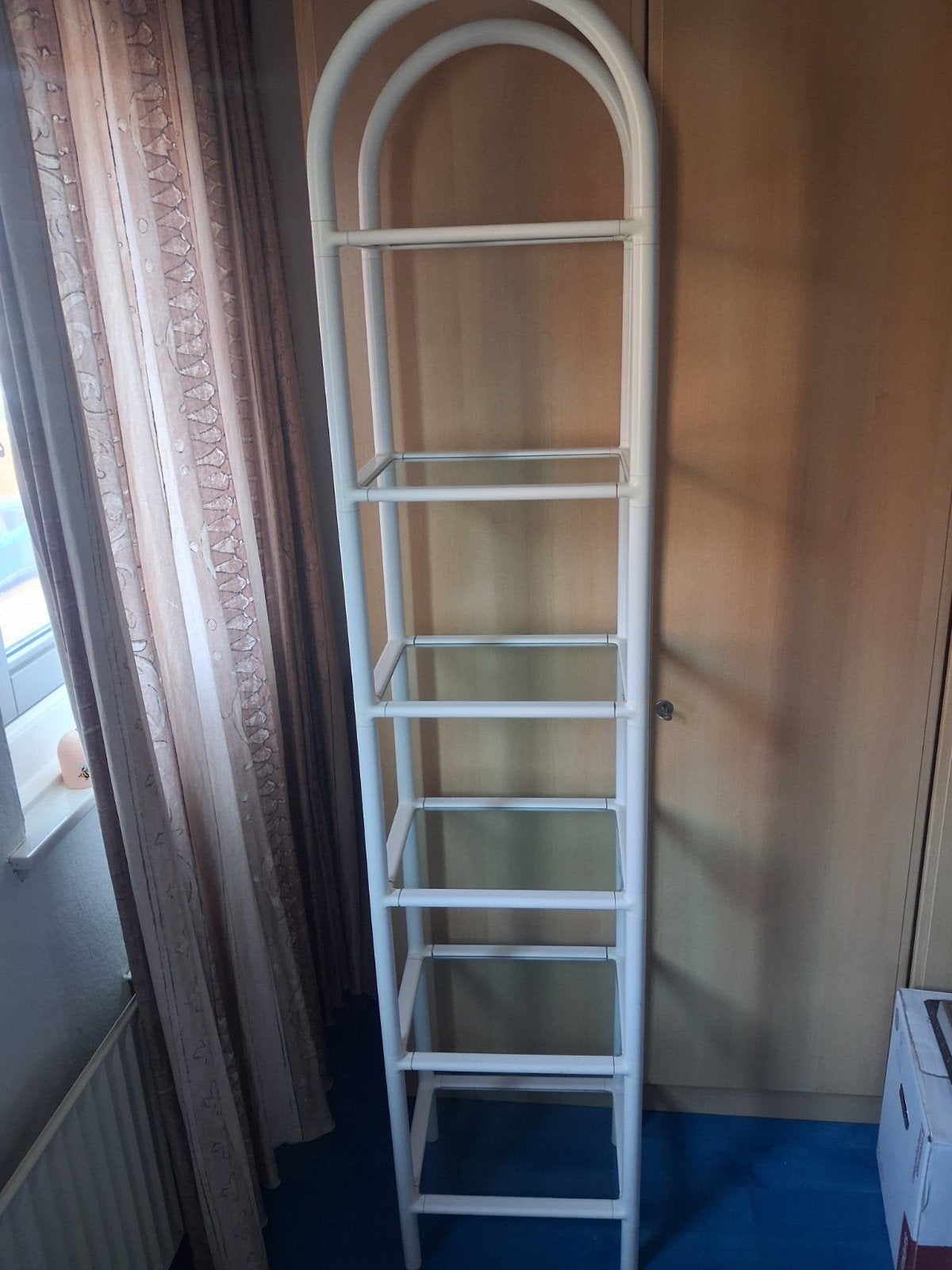 witte kunststof stelling badkamer kast, Ophalen, Minder dan 2 meter