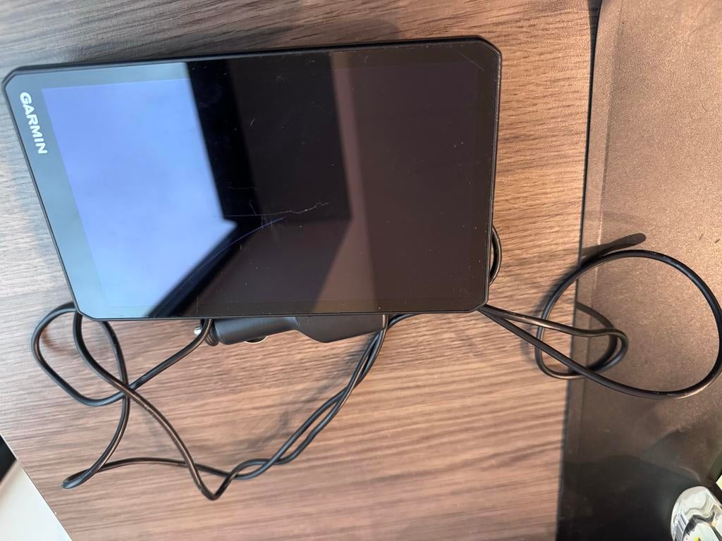 Garmin Dezl LGV700 - 7 inch vrachtwagen navigatiesysteem, Ophalen of Verzenden, Gebruikt