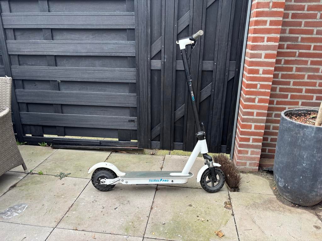 Elektrische step (defect), Fietsen en Brommers, Ophalen, Gebruikt, Elektrische step (E-scooter)
