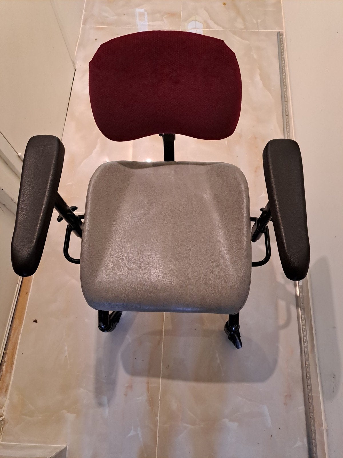 Mercado Medic trippelstoel., Ophalen of Verzenden