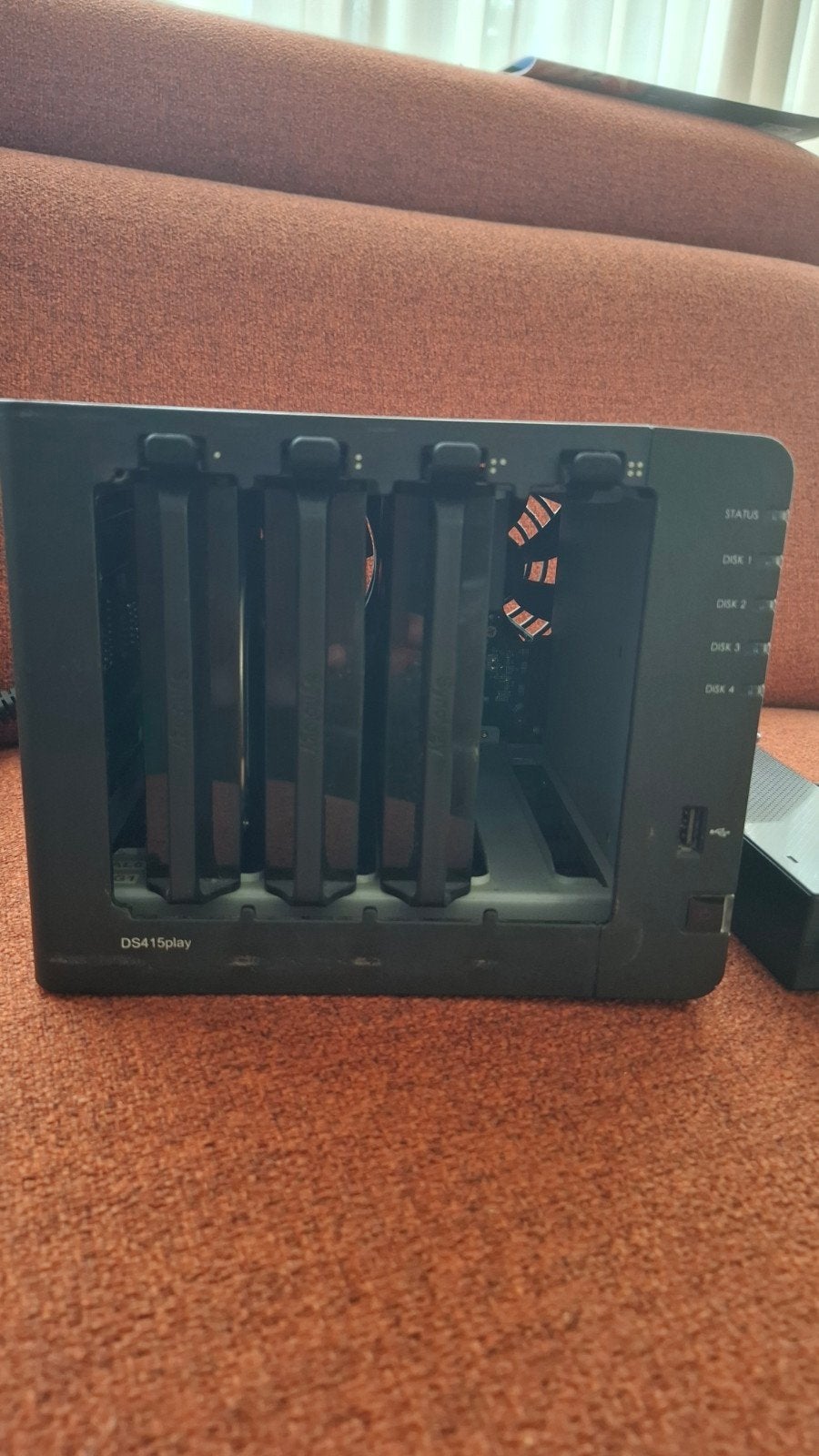 Netwerk NAS, Synology DS 415 play met harde schijven, Computers en Software, NAS, Ophalen of Verzenden, Gebruikt