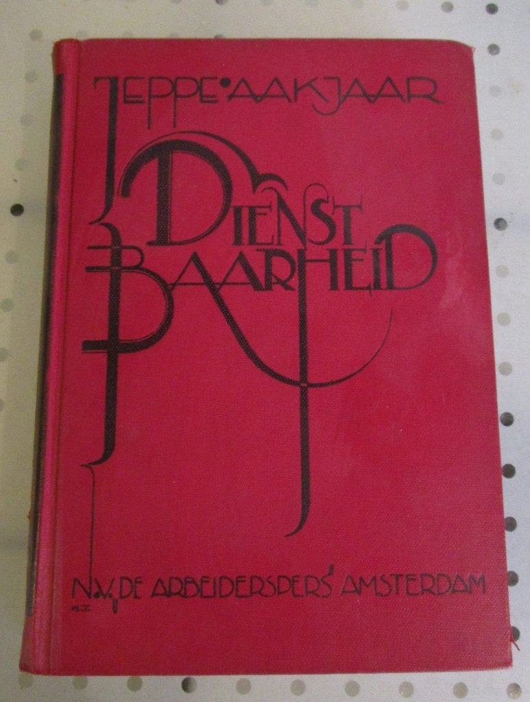 Dienstbaarheid door Jeppe Aakjaer, Gelezen, Europa overig, Ophalen of Verzenden, Jeppe Aakjaer