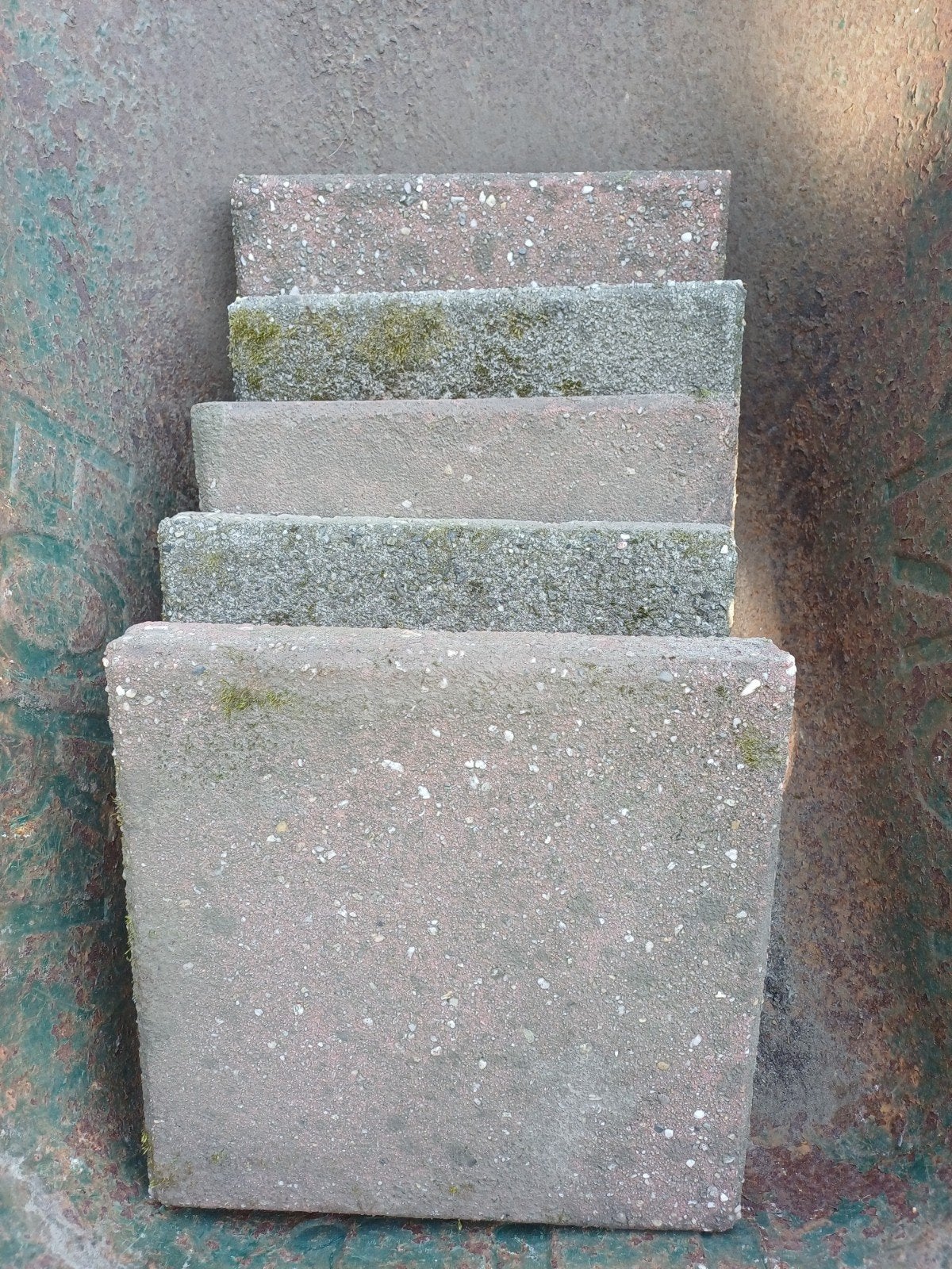 Gratis terras tegels 30 bij 30, Tuin en Terras, Ophalen, Gebruikt, Beton, Terrastegels