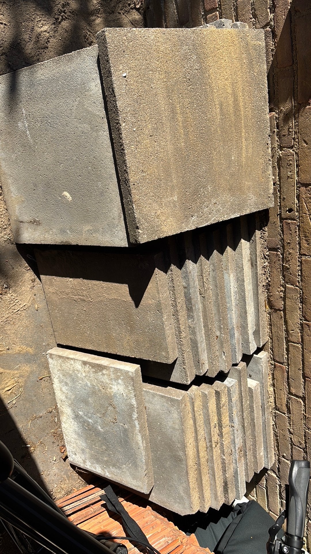 Gratis 24 terrastegels Schellevis 50x50, Ophalen, Gebruikt, 50 cm of meer, Beton