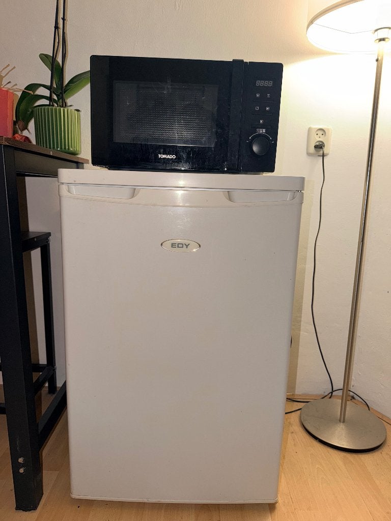 Koelkast en magnetron, Ophalen, Minder dan 85 cm, 45 tot 60 cm, Met vriesvak