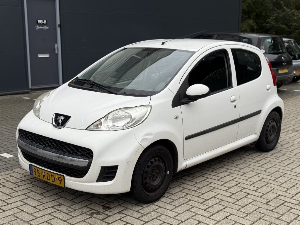 Peugeot 107 1.0-12V XS 5DRS | AIRCO | ELEK RAMEN | CV | NIEU, Gebruikt, Elektrische ramen, 4 stoelen, Origineel Nederlands