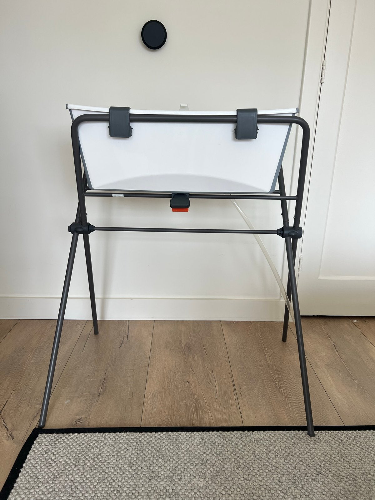 Stokke Flexi Bath opvouwbaar babybadje met standaard en inze, Kinderen en Baby's, Badjes en Verzorging, Ophalen, Zo goed als nieuw