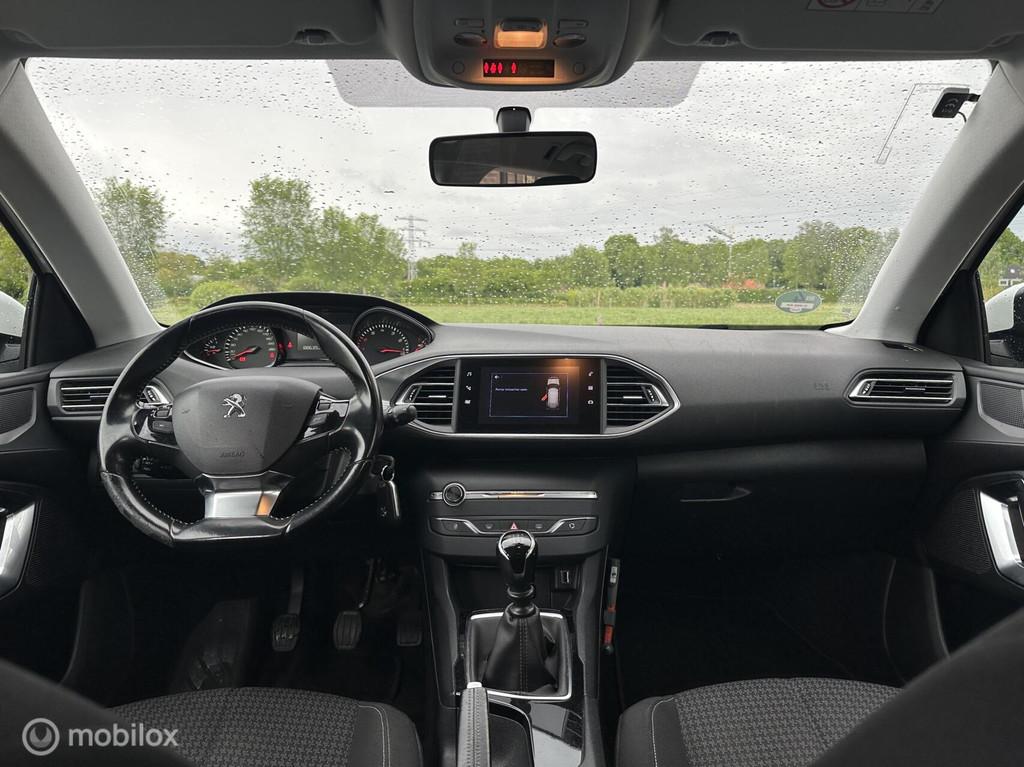 Peugeot 308 SW 1.2 PureTech 2019 NAP Trekhaak Navi LED✅, Voorwielaandrijving, Stof, Gebruikt, 1199 cc